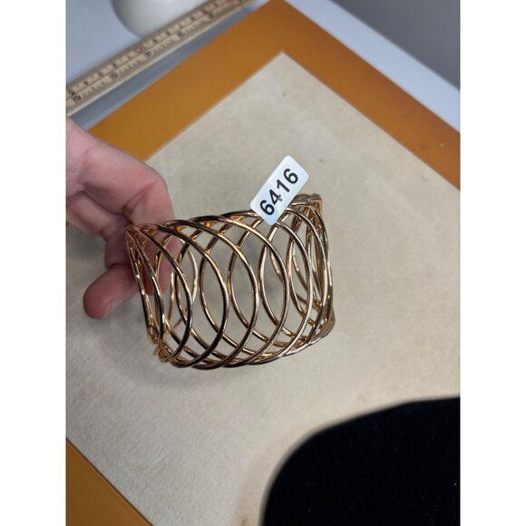 Vintage Gold-Toned Openwork Cuff Bracelet With Twisted Wire Design - Picture 2 of 12